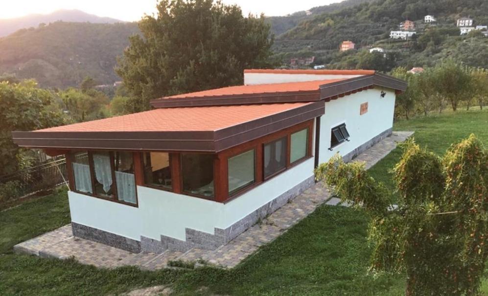 La Casa Di Menny Maison De Campagne 모네글리아 외부 사진